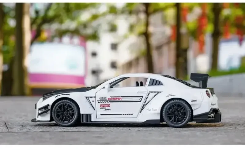 Nissan GTR R34 R35 Skyline Ares 1:24 Model Samochodu Metalowy Dźwięk i Światło