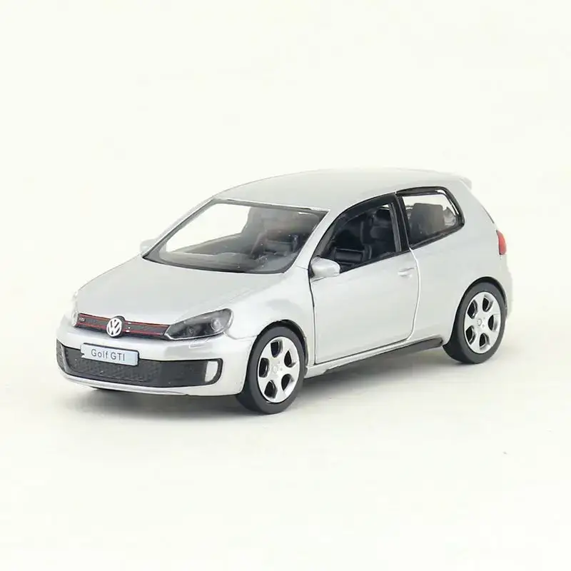 Volkswagen VW Golf 6 1:36 Model Samochodu Metalowy Otwierane Drzwi