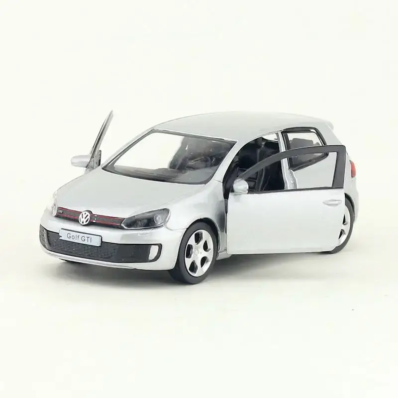 Volkswagen VW Golf 6 1:36 Model Samochodu Metalowy Otwierane Drzwi
