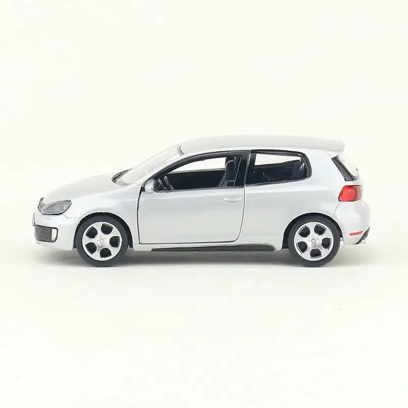 Volkswagen VW Golf 6 1:36 Model Samochodu Metalowy Otwierane Drzwi
