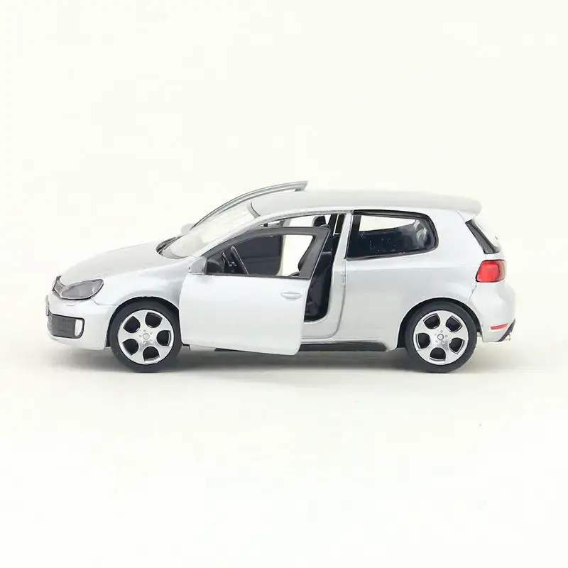 Volkswagen VW Golf 6 1:36 Model Samochodu Metalowy Otwierane Drzwi