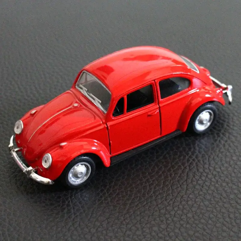 Volkswagen Beetle 1:36 Model Samochodu Metalowy Otwierane Drzwi Mechanizm Cofania