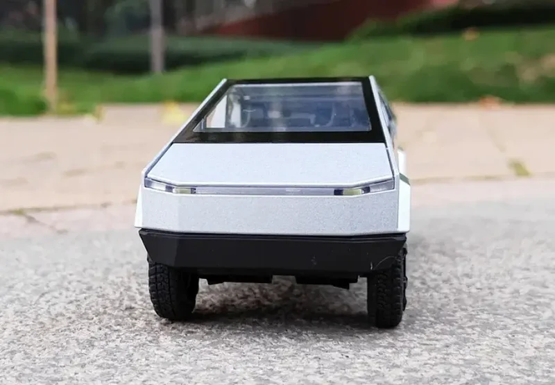 Tesla Cybertruck 1:32 Model Samochodu Metalowy Dźwięk i Światło