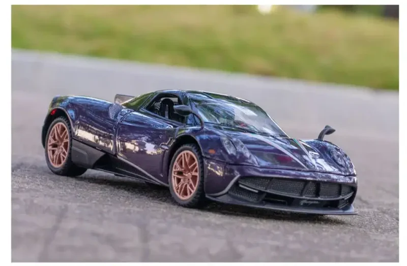 Pagani Huayra 1:32 Model Samochodu Metalowy Dźwięk i Światło