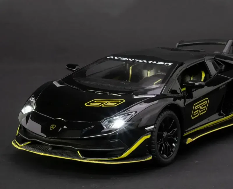 Lamborghini Aventador SVJ 63 1:24 Model Samochodu Otwierane Drzwi Dźwięk