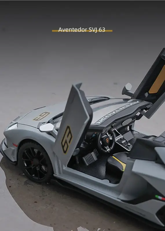 Lamborghini Aventador SVJ 63 1:24 Model Samochodu Otwierane Drzwi Dźwięk