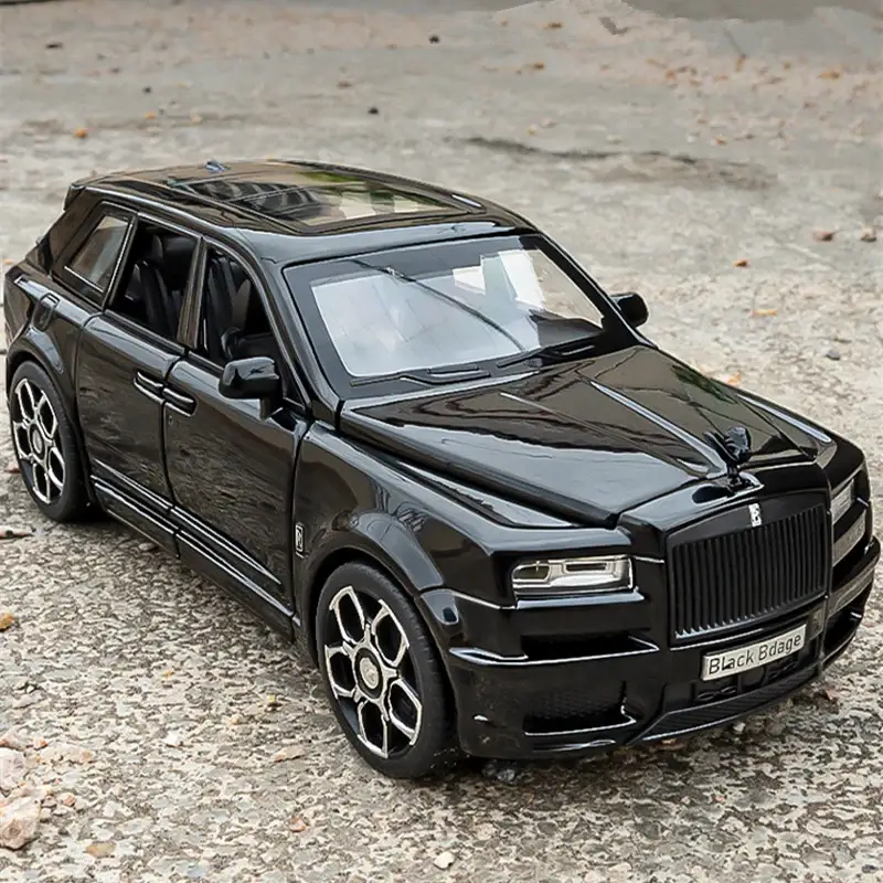 Rolls-Royce Cullinan SUV 1:32 Model Samochodu Metalowy Dźwięk i Światło