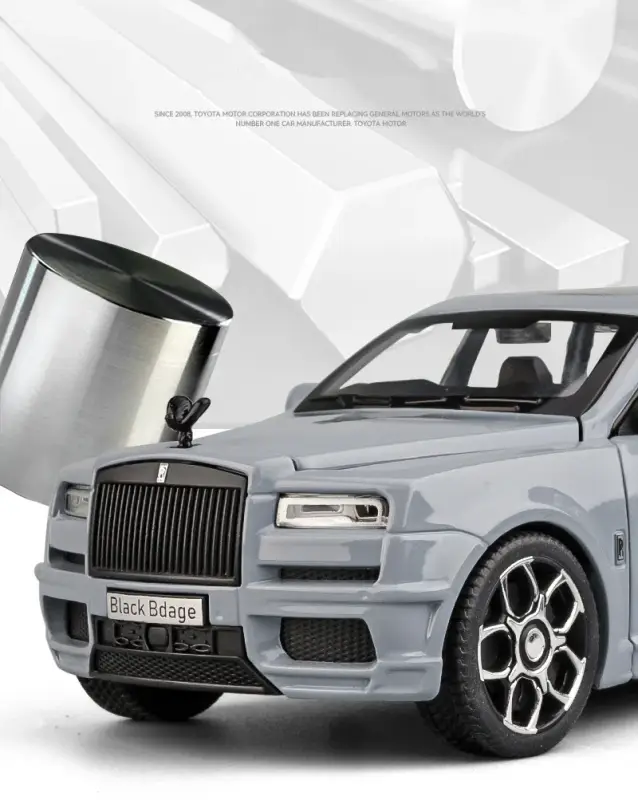 Rolls-Royce Cullinan SUV 1:32 Model Samochodu Metalowy Dźwięk i Światło