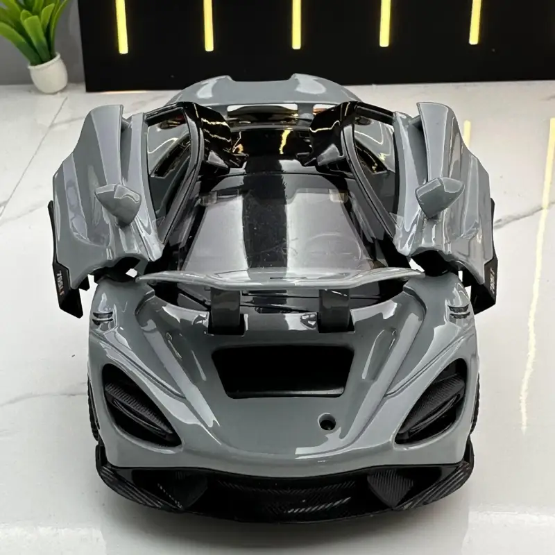 McLaren 765LT 1:32 Model Samochodu Dźwięk i Światło Fast & Furious