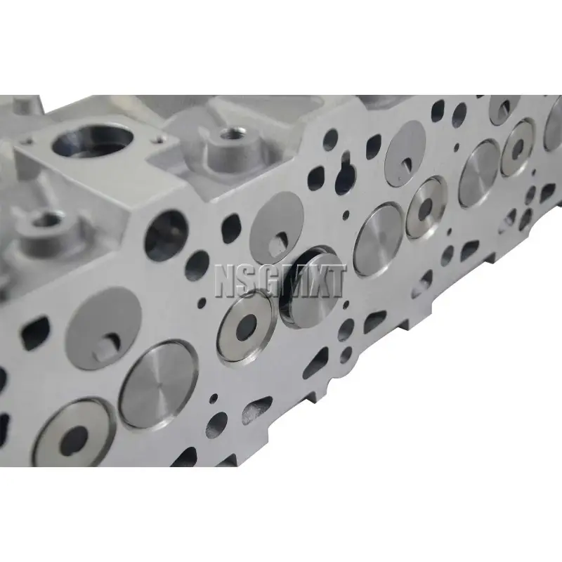 Zespół Głowicy Cylindrów do Volkswagen VW Transporter IV T4 2.4 D (1990-2003) 074103351A