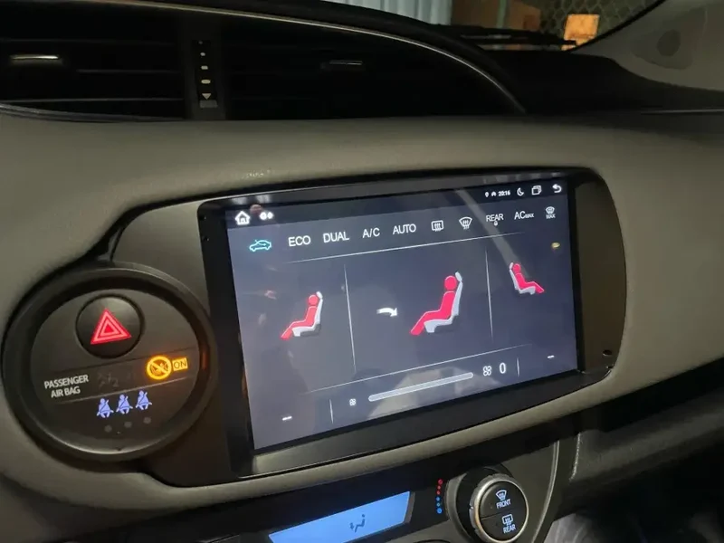 Radio Android do Toyota Yaris (2012-2017) CarPlay Android Auto 4G WiFi GPS DSP